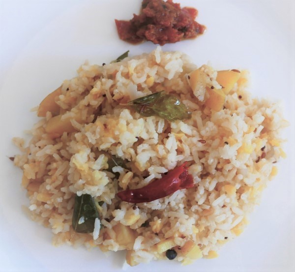 Brown Rice Khichdi With Tomato Chutney