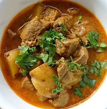 Delicious Instant Pot Lamb & Potato Curry - Healthy Indian