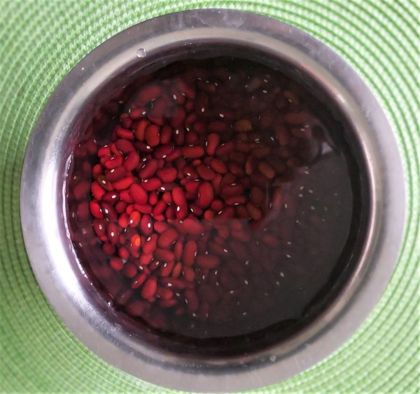 Soaking Rajma Beans