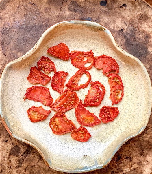 Snack on Dehydrated Tomatoes