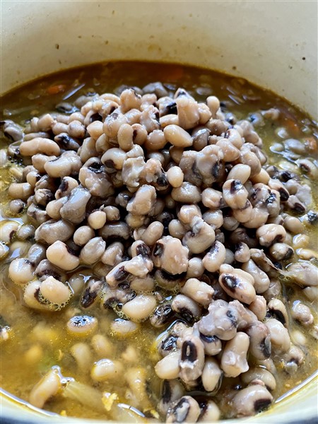 Veggie Black-Eyed Pea Soup - Healthy Indian